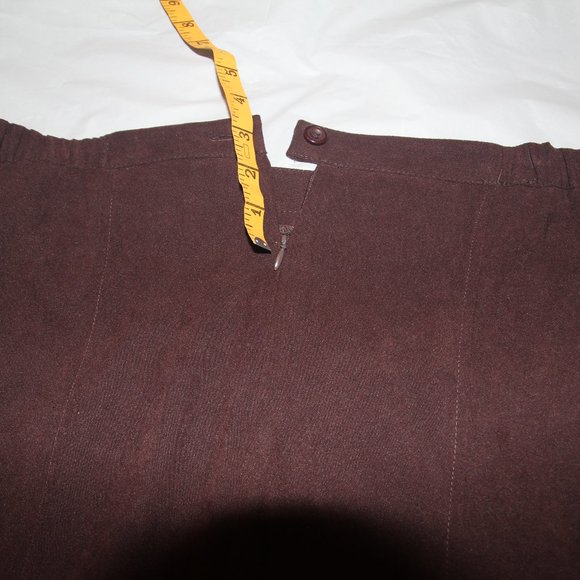 Suede looking brown skirt. Size XL, Notations brand. Good condition. - Picture 4 of 6